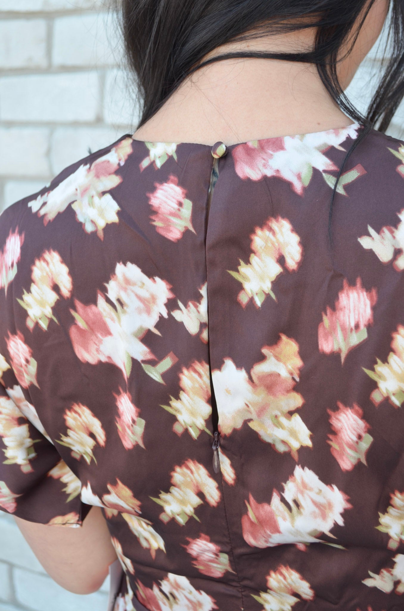 Astr | Talyha Floral Satin V-Neck Dress
