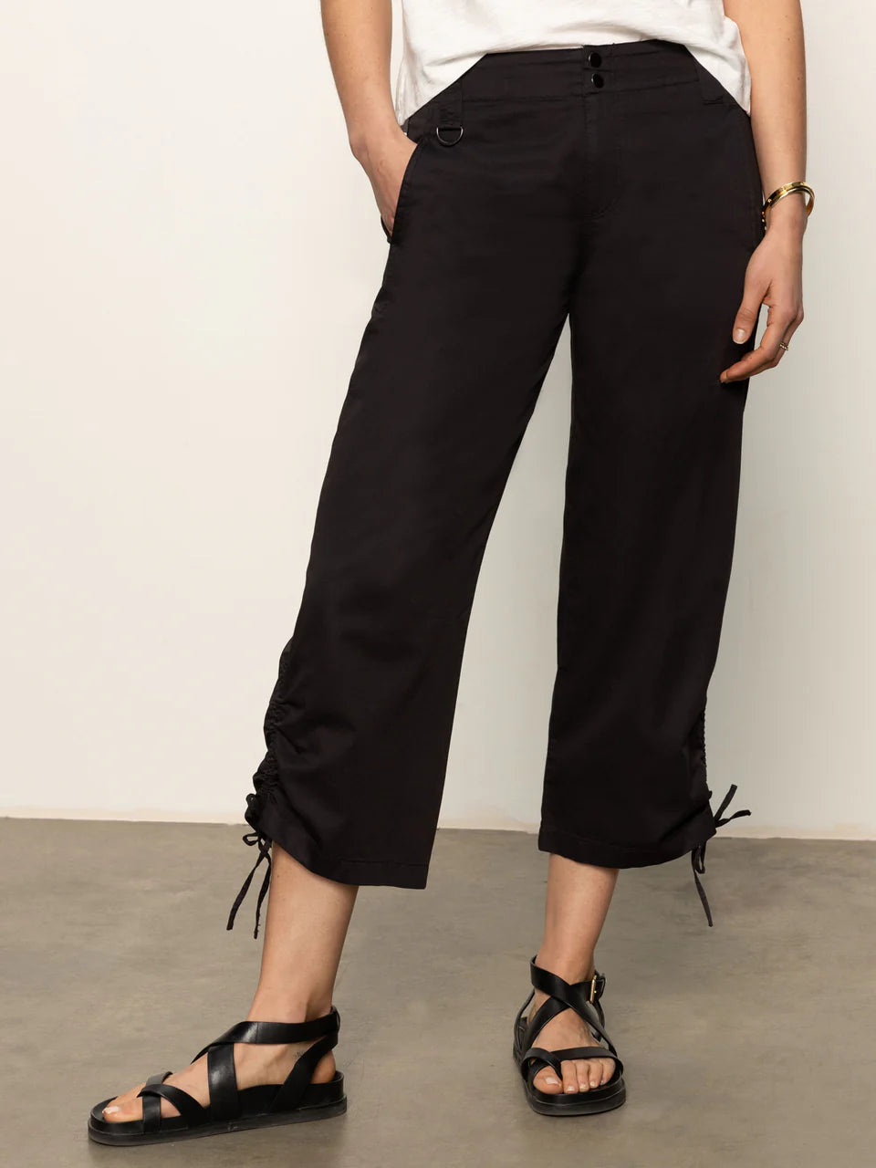 Sanctuary | Utility Capri