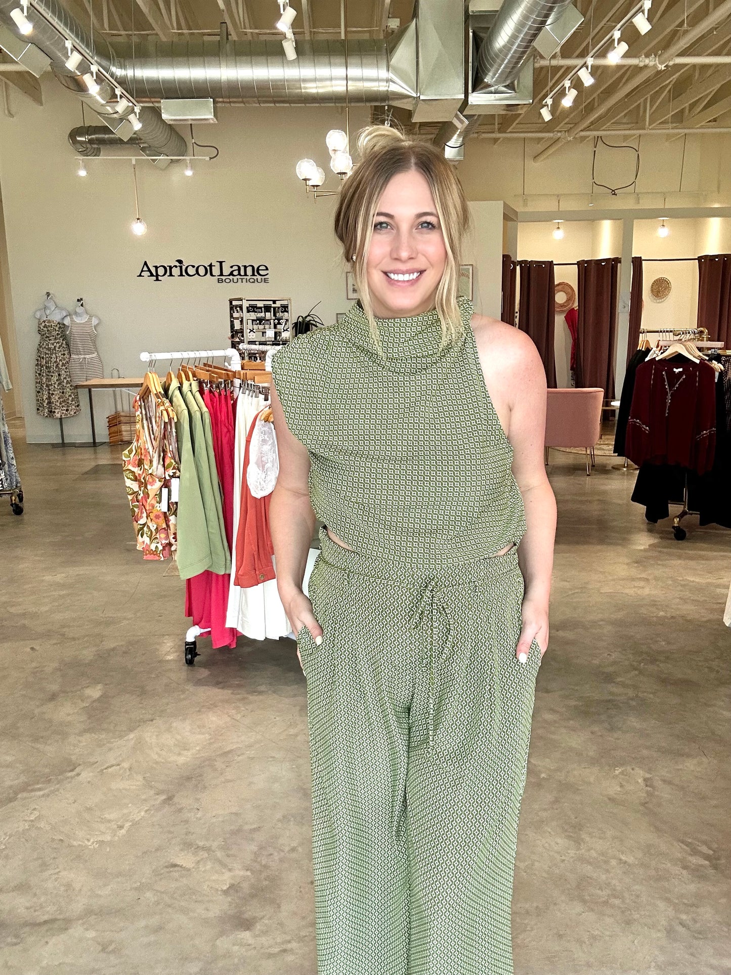 Olive Grove Escape Pants