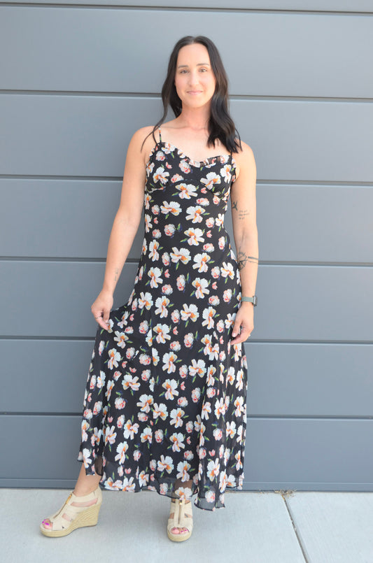 Astr | Maeryn Sweetheart Ruffle Maxi Dress