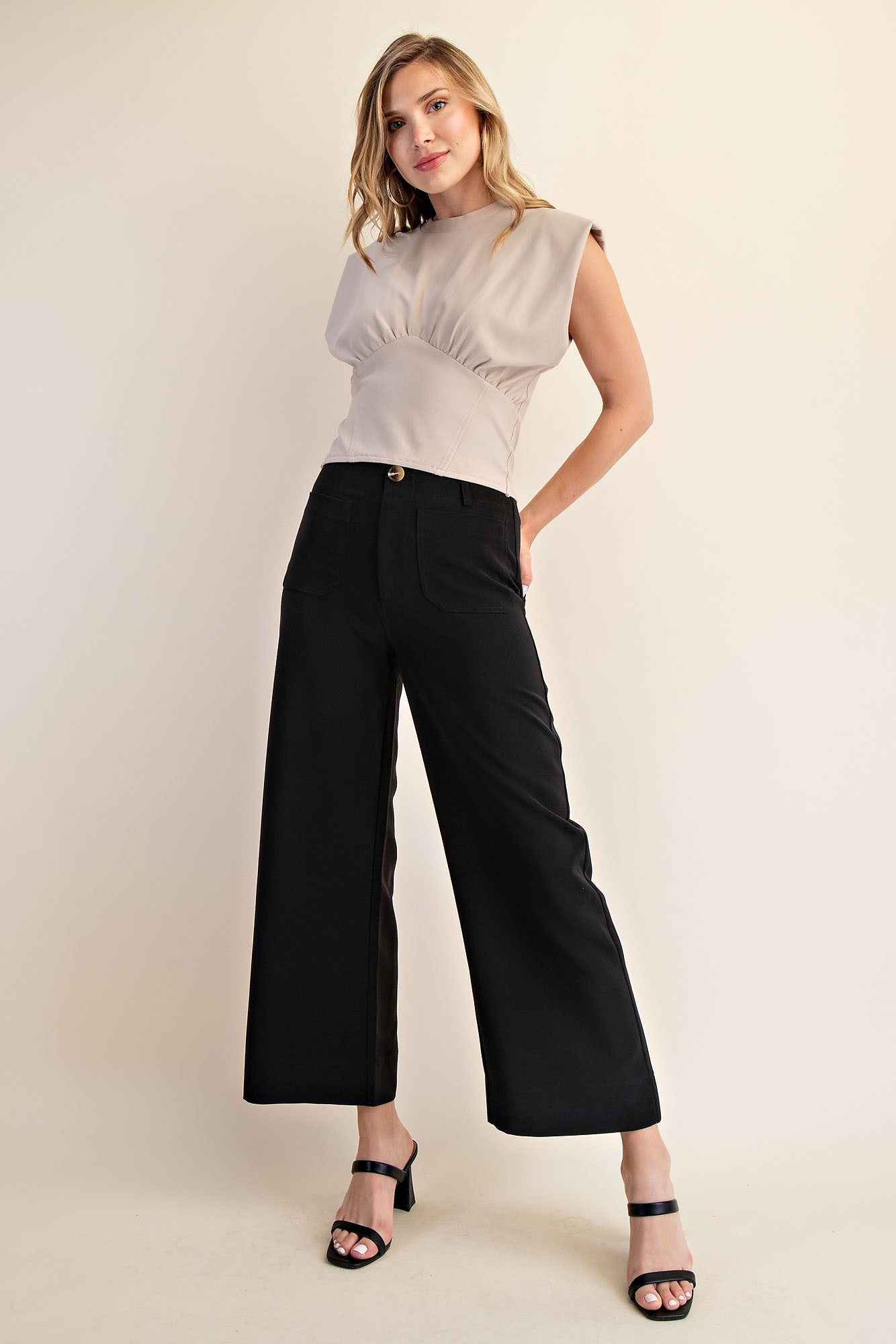 Colette Cropped Wide-Leg Pants Black Back Balck Front