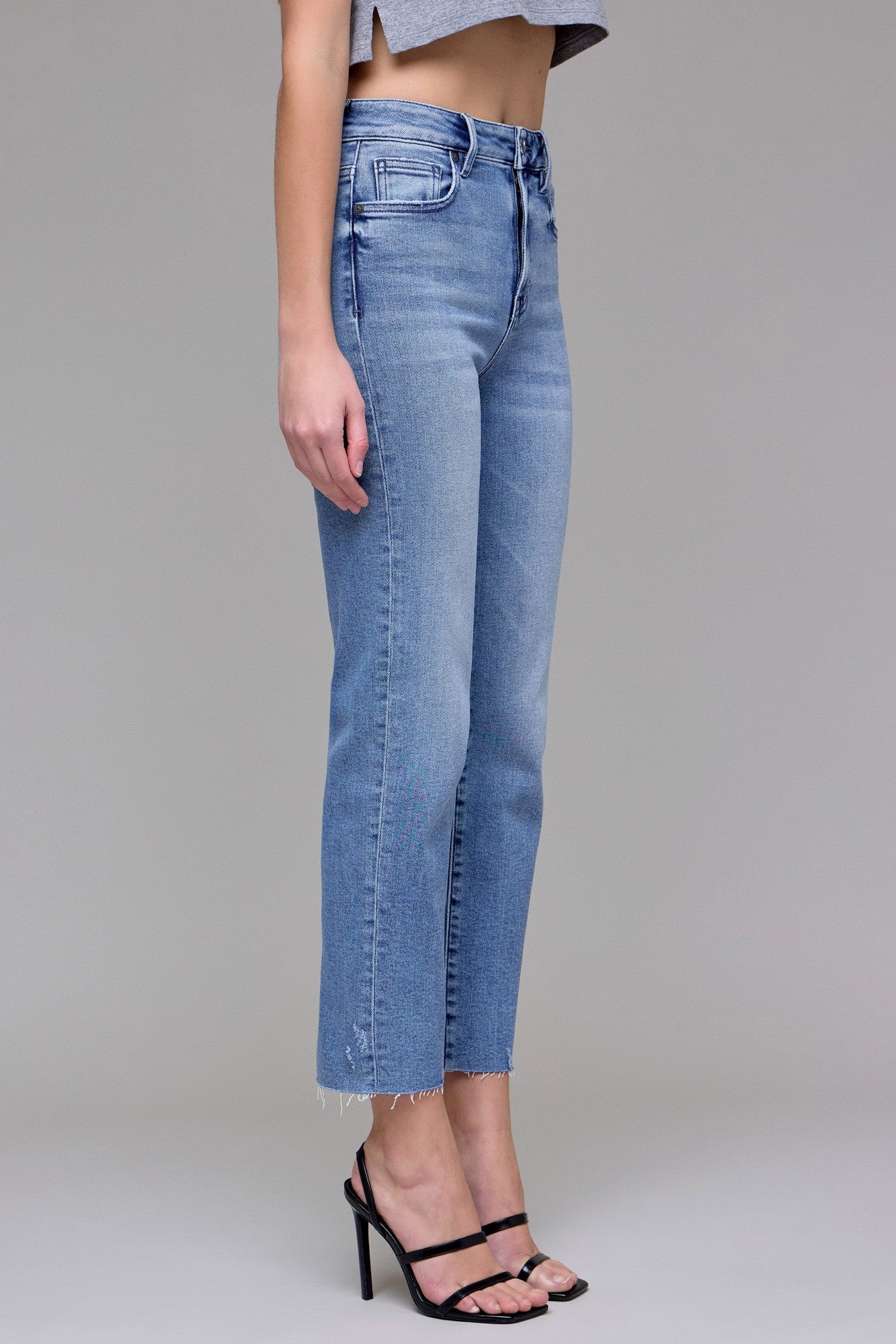 Hidden | Tracey High Rise Cropped Straight Side