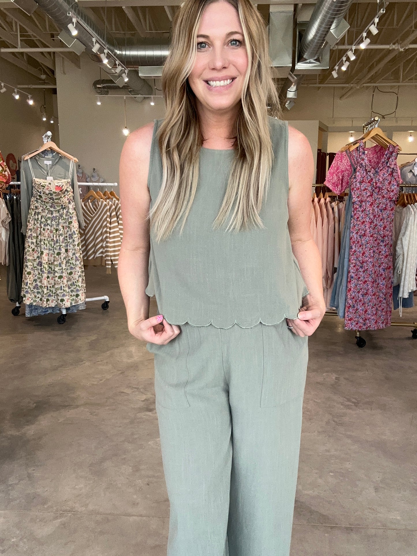 Linen Blend Scalloped Tank