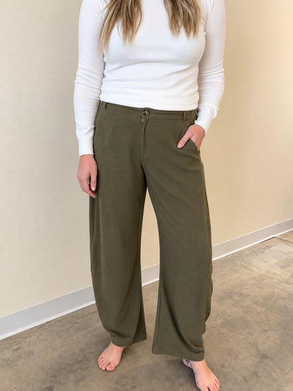 Everyday Edit Barrel Pants (Multiple Colors)