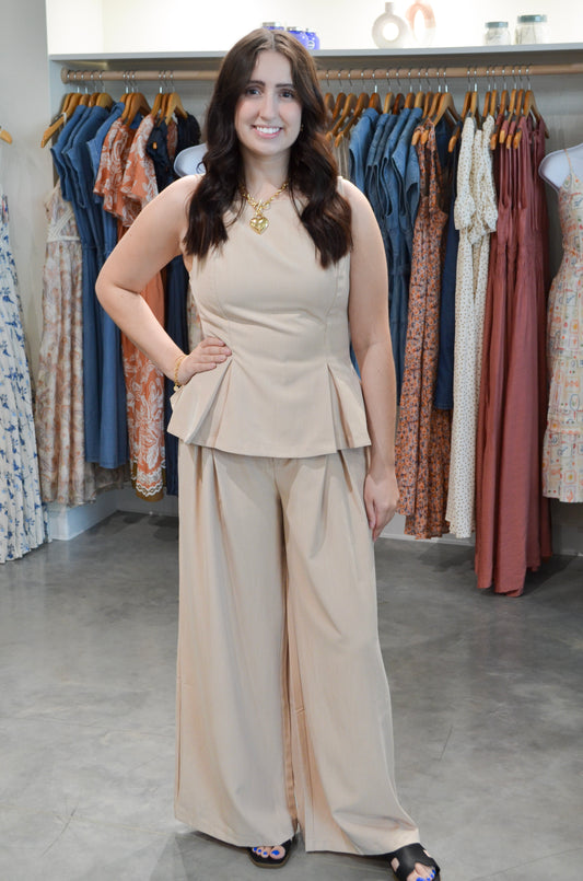 The Summit Wide Leg Dress Pant w/ Pleated Detail Front