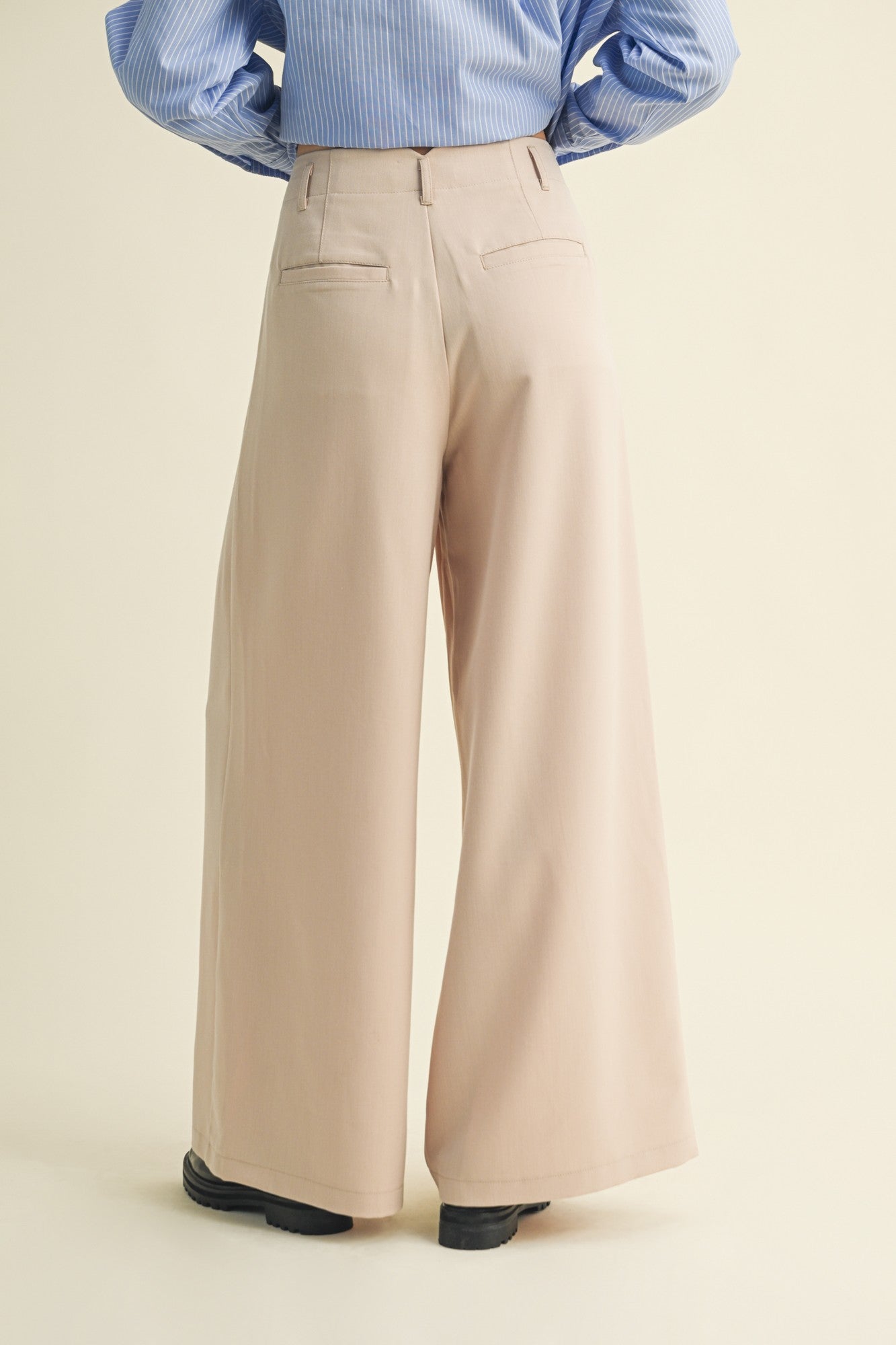 Beige wide-leg pants 