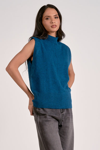 Elan Chelcie Sleeveless Sweater Vest